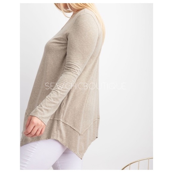 Plus Size Green Tea Tunic with Sharkbite Hem - Picture 3 of 4